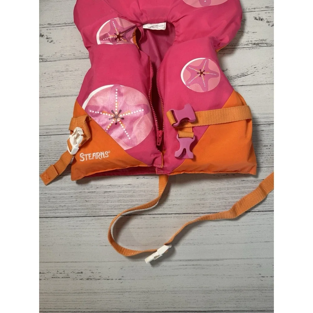 Stearns Infant Life Jacket With Head Support US coast Guard Approved Under 30 Lb